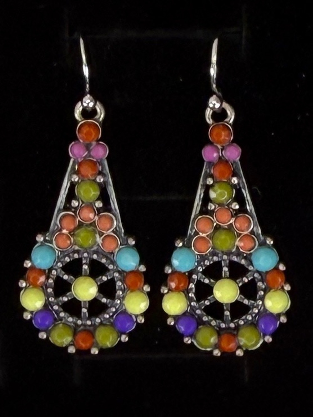 Bohemian chic, multicolored accents costume pierced earrings 